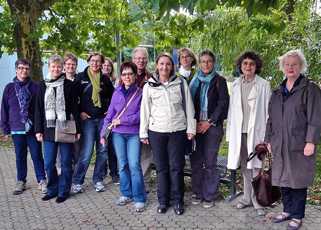 Die Kandidatin fürs Gemeindepräsidium in Kaiseraugst, Sibylle Lüthi, lud die Bevölkerung auf einen ersten Spaziergang ein. Weitere finden statt am 4. Oktober, 18 Uhr, und am 13. Oktober, 10 Uhr.