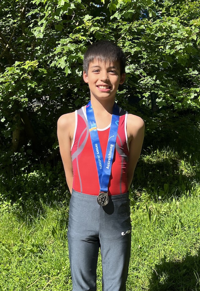 Jeremy Oeschger von der Jugend Sulz erhält kantonale Auszeichnung