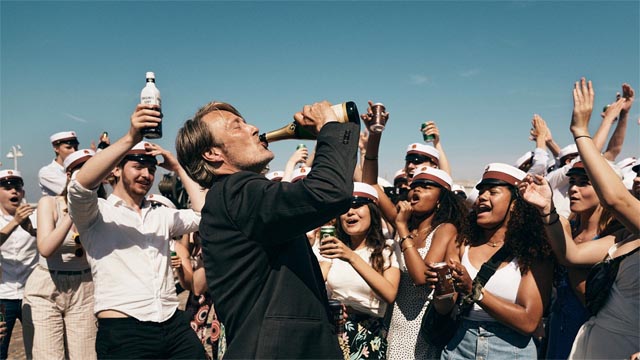 Im Drama «Drunk» beschliessen vier Freunde, die Theorie eines norwegischen Psychologen in die Praxis umzusetzen, nach der der Mensch von Geburt an ein Blutalkoholdefizit hat. Das hervorragende Drama ist am Sonntag, 29. August, um 21 Uhr im Coop-Open-Air-Cinema in Frick zu sehen und wurde zu Recht mit einem Oscar als bester fremdsprachiger Film ausgezeichnet. Foto: zVg