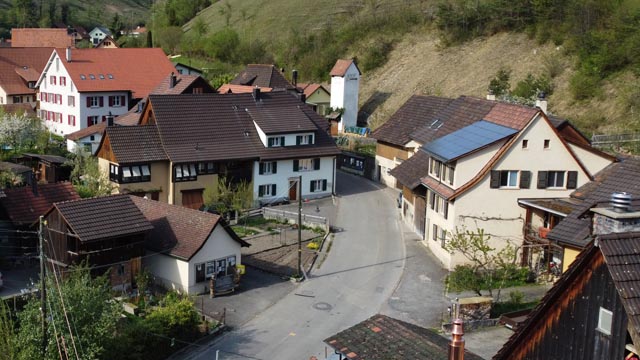 Dittingen: Die Dorfstrasse wird erneuert und die Bacheindolung wird ausgebaut. Foto: zVg