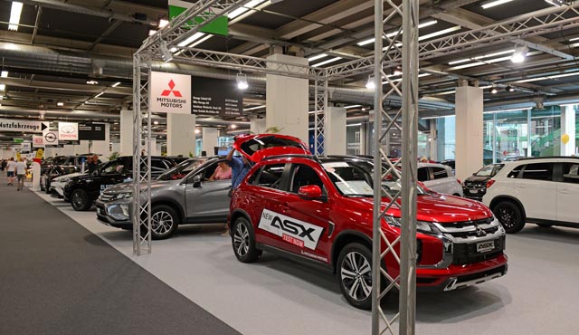 Die Auto Mobil Basel, das sind drei Tage Autokompetenz in der St.Jakobshalle. Foto: zVg