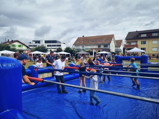 Am XXL-Kicker wurde man zum lebendigen Töggeli.  Fot: zVg