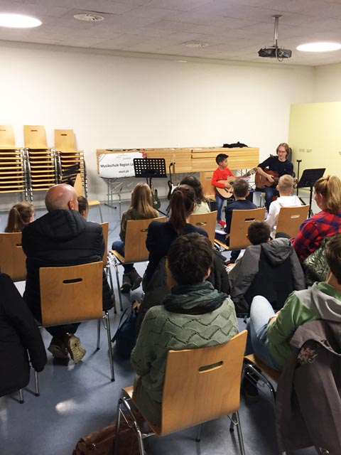 Gut vorbereitet zeigten sich die jungen Musiker. Foto: zVg