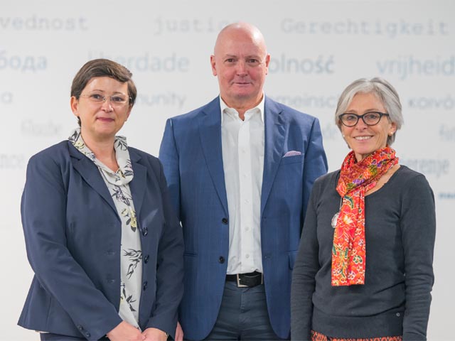 Die drei Vertreter in der Synode der Landeskirche (von links): Ludovica Candela, Urs Vogel, Monika Lauper. Foto: zVg/W. Baldinger