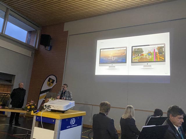 Das Büro Kommpakt präsentiert das neue Erscheinungsbild der fusionierten Gemeinde. Foto: Sonja Fasler