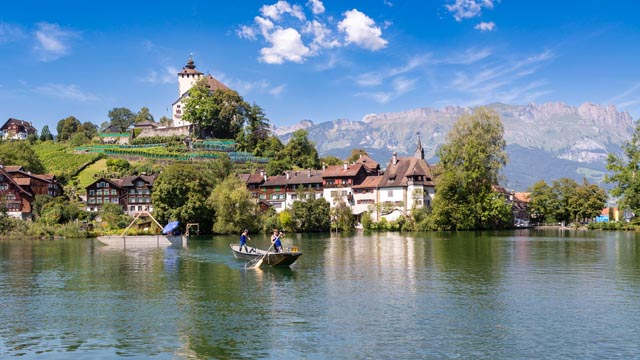 Pontoniersport in einer Postkartenkulisse wurde den Jungpontonieren in Buchs geboten. Foto: zVg