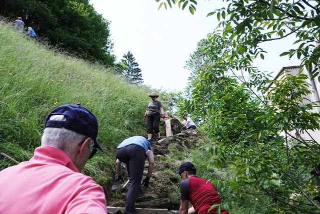 Sanierung der Wanderwege im Muotathal. Foto: Martin Hohermuth