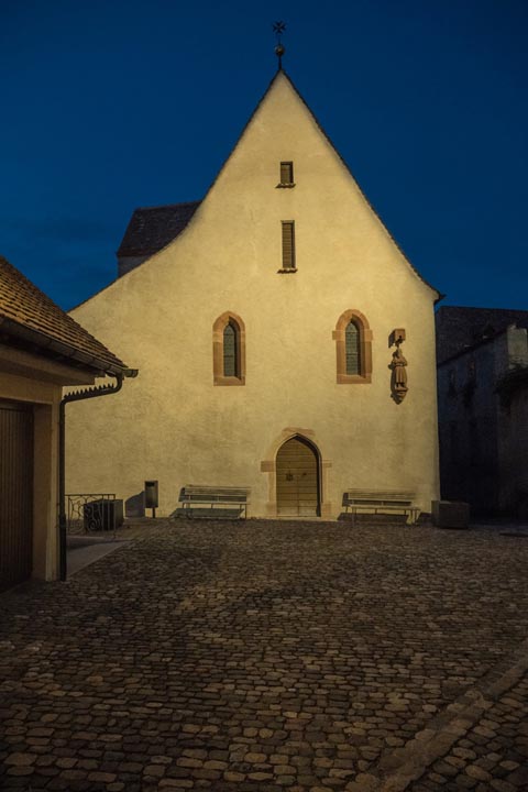 Johanniterkapelle wird mit neuster LED-Technologie dezent in Szene gesetzt. Foto: zVg
