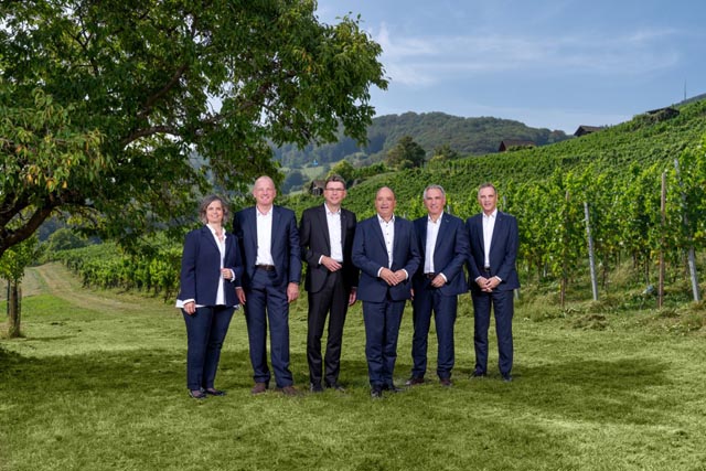 Bild (v.l.): Staatsschreiberin Joana Filippi, Regierungsrat Stephan Attiger, Landstatthalter Dieter Egli, Landammann Dr. Markus Dieth, Regierungsrat Alex Hürzeler, Regierungsrat Jean-Pierre Gallati. Foto: © Foto Basler
