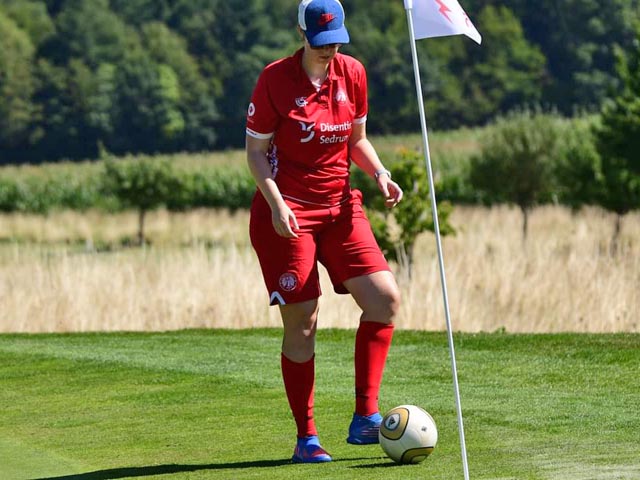 Die erfolgreiche Footgolferin Fabienne Bachmann, Bremgarten. Foto: zVg