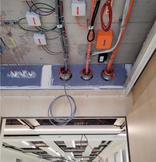 Das Halterungssystem mit Brandschutzhülsen. Foto: zVg