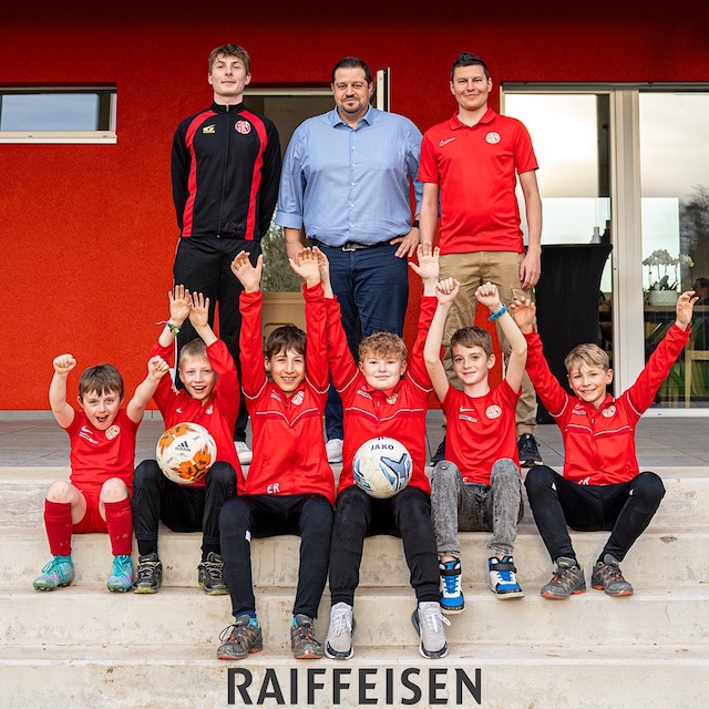 FC Wallbach vertieft Partnerschaft mit Raiffeisenbank Möhlin
