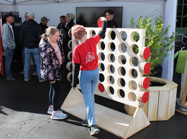 Die GewerbeArena bietet Spiel und Spass für Gross und Klein. Foto: Sonja Fasler