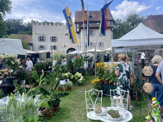 Die Gartenmesse auf Schloss Beuggen war äusserst beliebt. Foto: Nicole Hübner