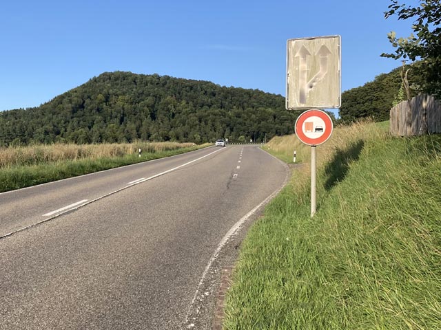 Die Bözbergstrasse nach der Ortsausfahrt Effingen Richtung Brugg. Foto: zVg