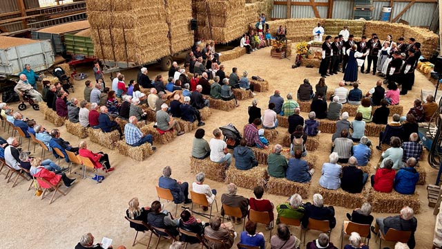 Erntedank auf dem Dornhof. Foto: Klaus Hollinger