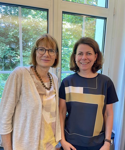 Referentin Grossrätin Karin Faes und Präsidentin Susanna Schlittler. Foto: zVg