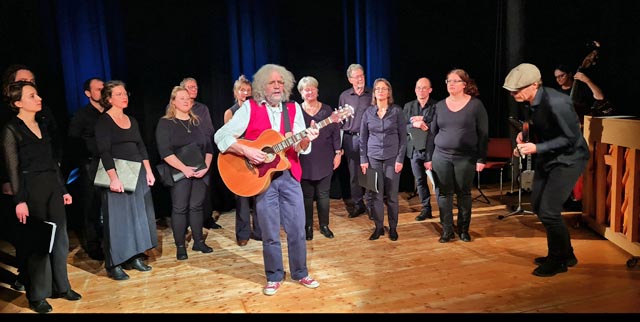 Räubergeschichten aus dem Aargau und der Welt: Canto Sem Fronteiras überrascht mit einer breiten Vielfalt an Musik und Texten. Foto: zVg