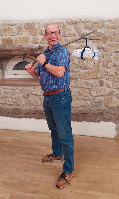 Seit einem Vierteljahrhundert Chorleiter: Simon Moesch. Foto: zVg 