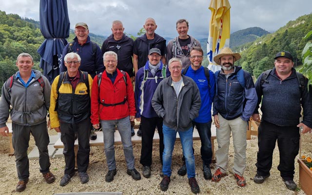 Die Männerriege Wittnau auf ihrer Vereinsreise auf dem Vogelberg. Foto: zVg