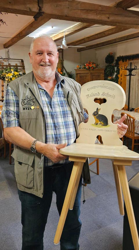 Roland Schmid freut sich über die Ehrenpräsidentschaft. Foto: zVg