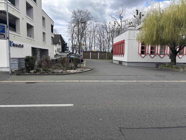 Bremgarten: Frau bei Sturz verletzt (Zeugenaufruf)