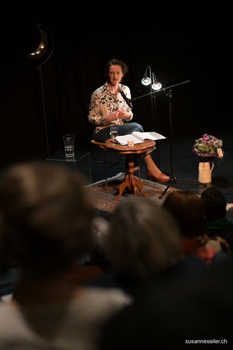 frauenaargau : Revolution der Verbundenheit –  Lesung mit Franziska Schutzbach