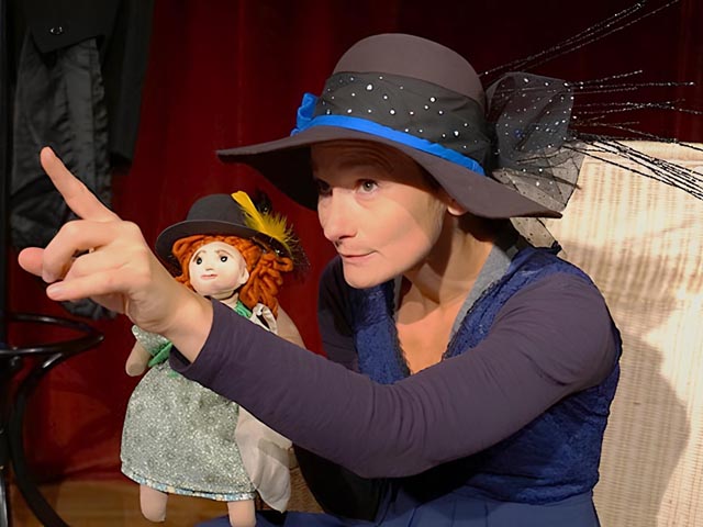 Puppenspielerin Magdalena Schäfer. Foto: zVg