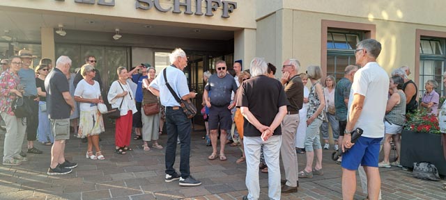  Auf den Spuren der Mauersegler: Exkursion durch die Gassen der Rheinfelder Altstadt. Foto: zVg