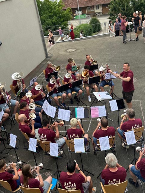 Die Brassband sorgte für die musikalische Umrahmung der Schlussfeier. Foto: zVg