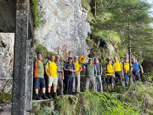 Gruppenfoto am Klöntalersee. Foto: zVg