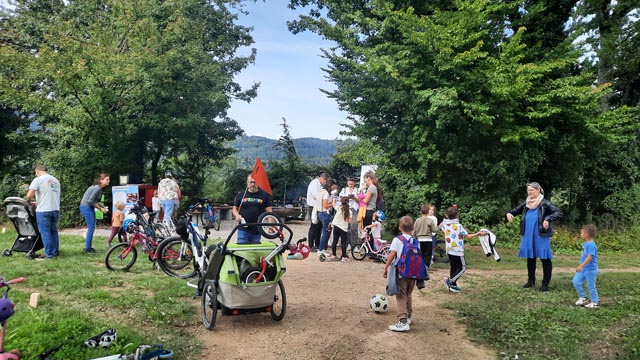 Familientreffpunkt und 5-Gemeinden-Park. Foto: Peter Schütz