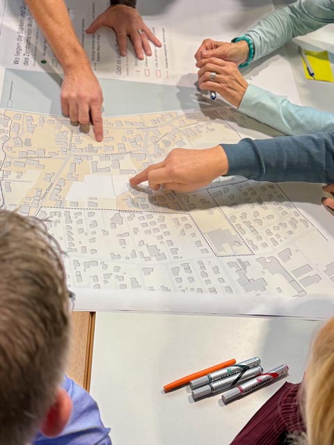 Chancen, Risiken und mögliche Konsequezen der Ortsentwicklung wurden diskutiert. Foto: Anna Tina Heuss
