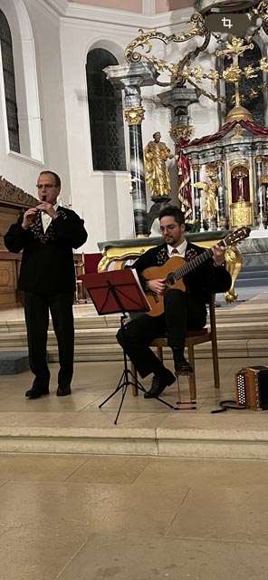 Mathias Hunziker, Blockflöte, und Remus Regli