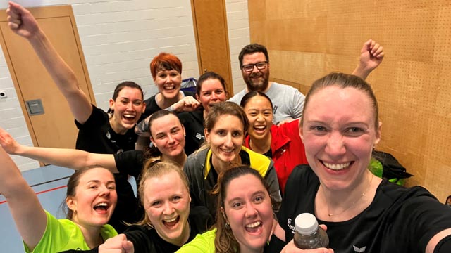  Das traditionelle Sieger-Selfie: Das 2.-Liga-Team von Volley Smash 05 steht im Cup-Halbfinal. Foto: zVg
