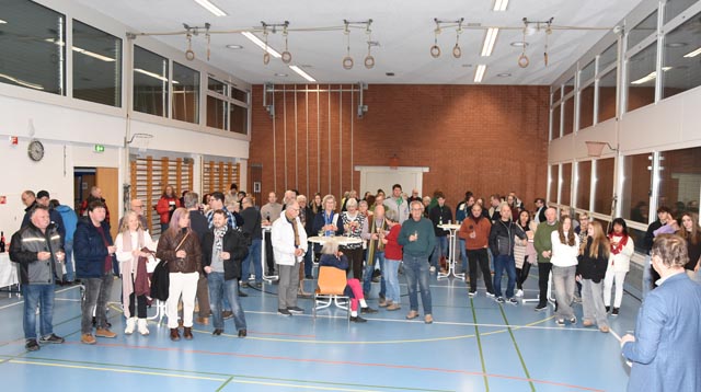 Gutbesuchter Neujahrsempfang in der Sissler Turnhalle. Foto: Jörg Wägli