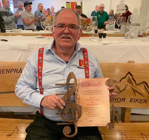 Konrad Ries wurde zum Ehrenpräsidenten ernannt. Foto: zVg