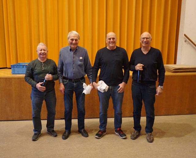 Siebter bis zehnter Rang: Ernst Waldmeier aus Hellikon, Guido Erni aus Schupfart sowie Walter Ruflin und Bruno Leubin, beide aus Schupfart. Foto: zVg