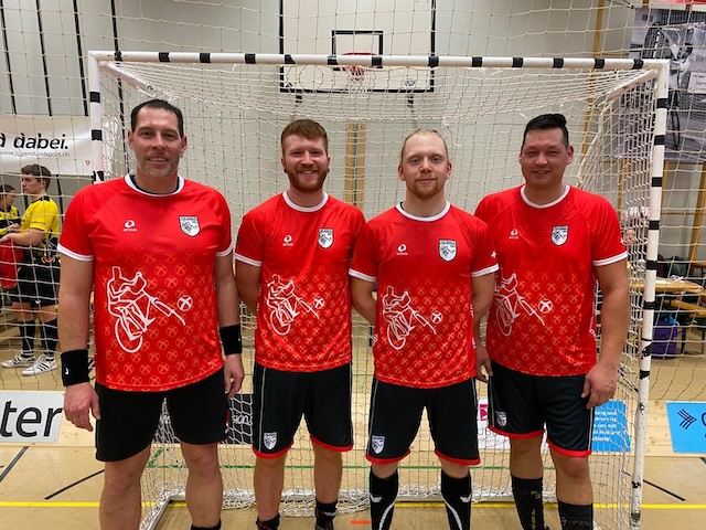 Von links: Stefan Lützelschwab, Simon Fischler, Tom Graf und Yosuke Degen