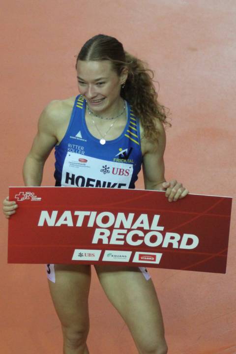 Fabienne Hoenke gewinnt Gold in neuer U23-Rekordzeit. Foto: Stefan Hoenke