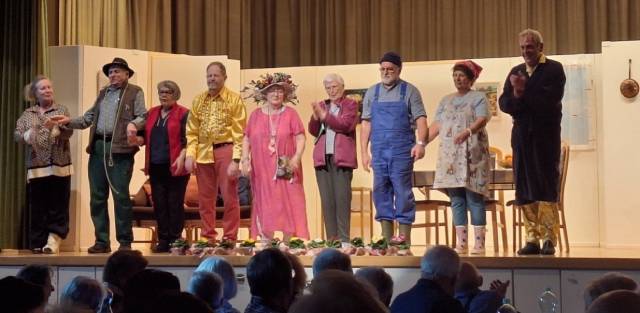 Die Theatergruppe «Herbschtrose» sorgte für Stimmung und Spass.