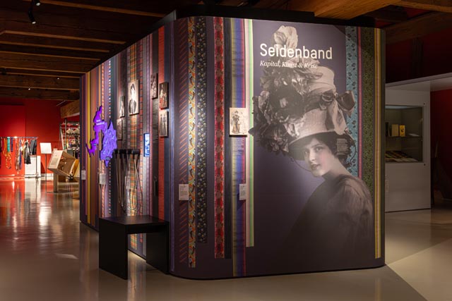  Neue Bereiche in der Ausstellung «Seidenband». Foto: Museum.BL