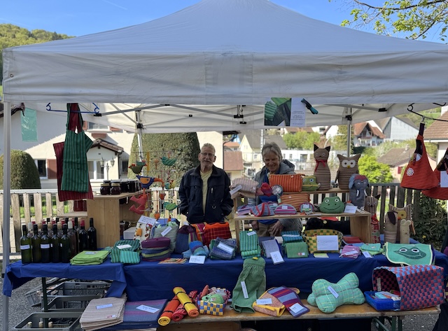 oseph Bachmann und Elisabeth Bachmann-Leuppi nahmen zum 40. Mal am Dorfmarkt teil. Foto: Lilia Staiger