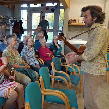 Angeregte Gespräche zwischen Gabriel Kramer und dem Publikum. Foto: Peter Schütz