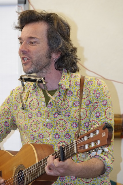 Gabriel Kramer kann auch Bob Dylan. Foto: Peter Schütz