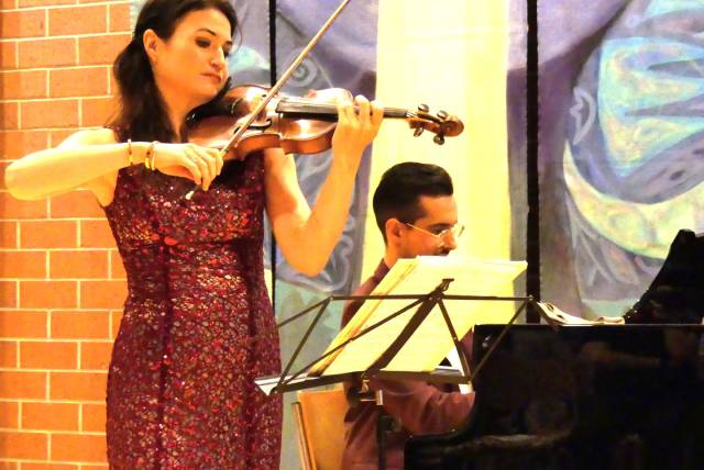 Heidi Schmid (Violine) und Joseph-Maurice Weder (Klavier)