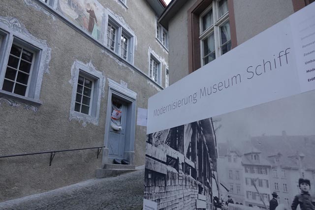 Die Modernisierung vom Museum Schiff kommt voran. Die Fassadenmalerei ist ertüchtigt worden. Foto: Peter Schütz