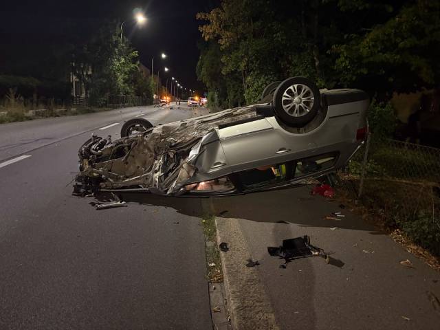 Nur leicht verletzt wurde der Lenker des verunfallten Fahrzeugs.