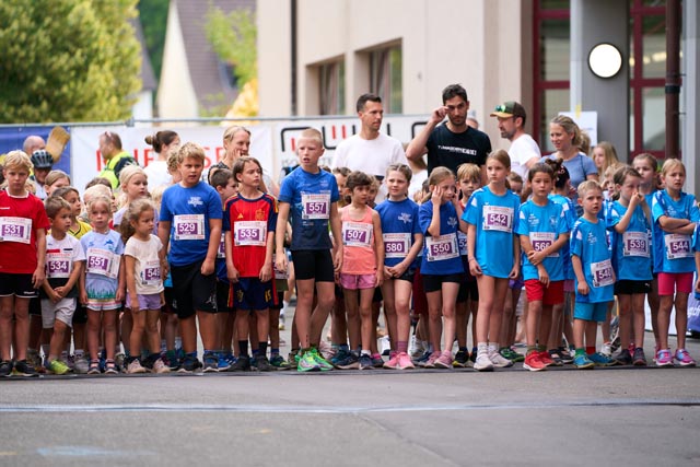 Eindrücke vom Zeininger Halbmarathon. Foto: zVg
