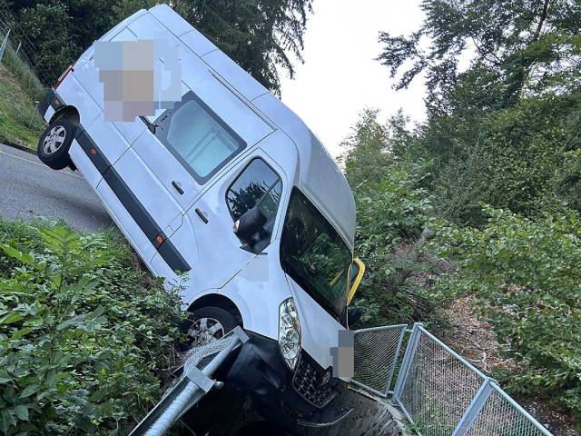 Niemand wurde bei diesem Unfall verletzt, der Sachschaden ist aber erheblich.